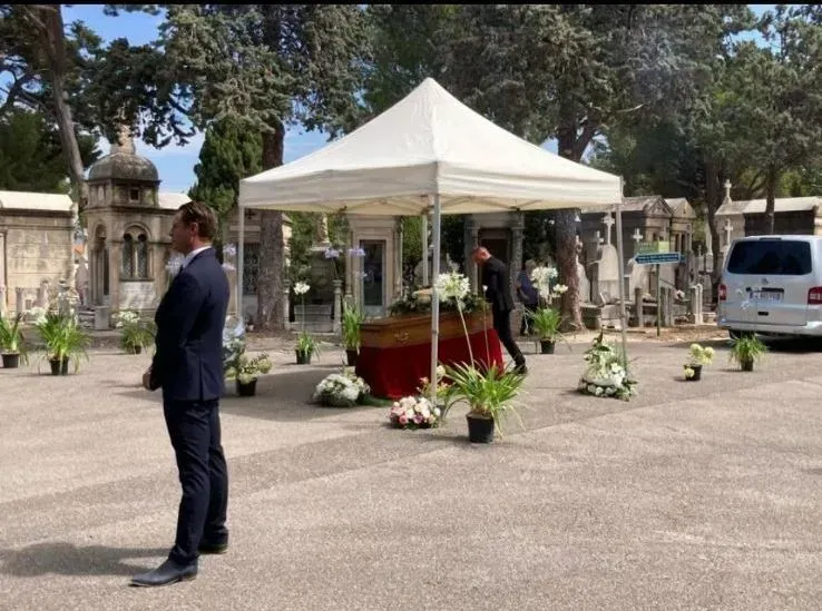 Inhumation près de Châteauneuf-les-Martigues